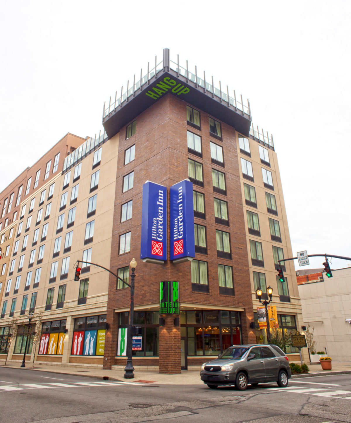 Hilton Garden – 8UP Restaurant